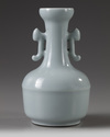 A SMALL CHINESE RU-TYPE TWIN-HANDLED VASE