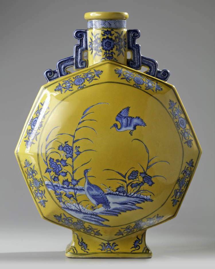 A massive Chinese yellow-ground blue and white moonflask