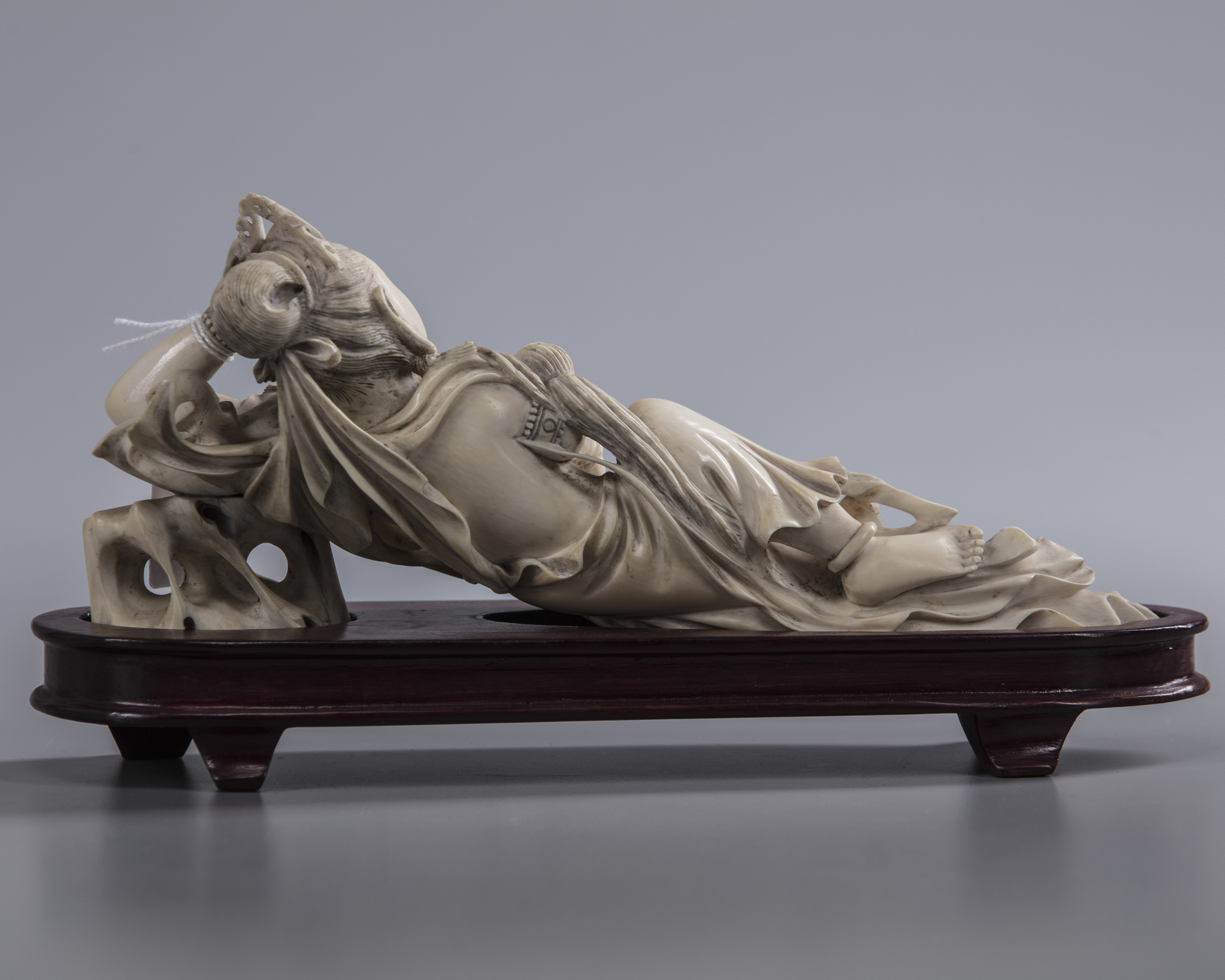 A Chinese ivory carving of Guanyin