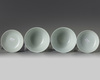 A PAIR OF CHINESE BLUE AND WHITE 'DRAGON' BOWLS AND COVERS,QING DYNASTY (1644-1911)