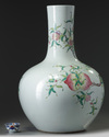 A LARGE CHINESE FAMILLE ROSE 'NINE PEACHES' BOTTLE VASE, TIANQIUPING, QING DYNASTY (1644-1911)