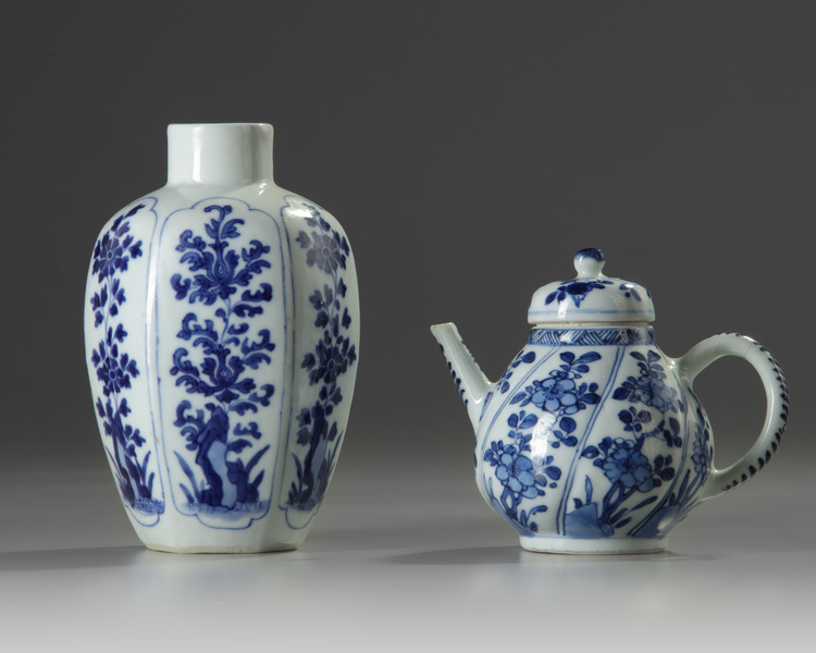 A Chinese blue and white moulded teapot and a hexagonal jar