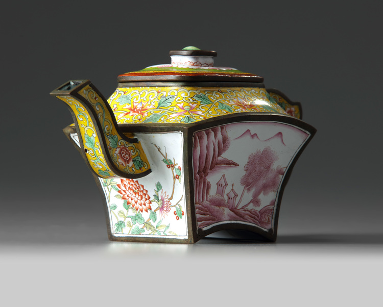 A Chinese painted enamel teapot