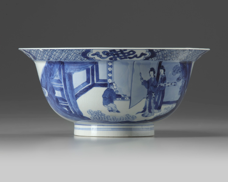 A Chinese blue and white 'Romance of the Western Chamber' klapmuts bowl