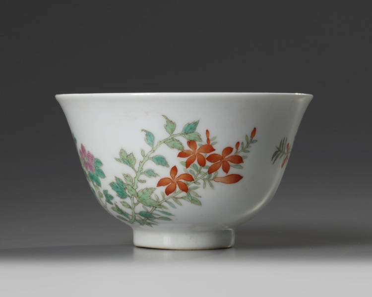 A Chinese famille rose 'floral' bowl