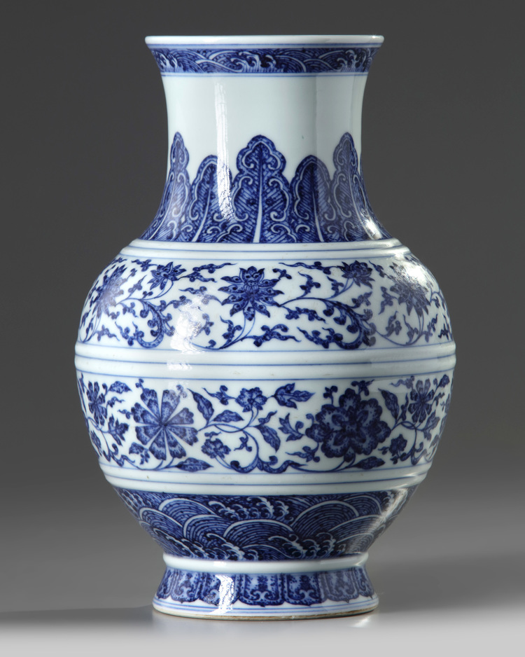 A Chinese Ming-style blue and white vase