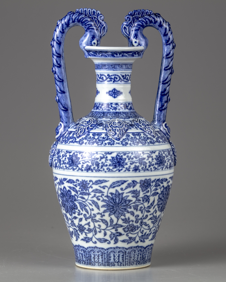 A blue and white double dragon amphora