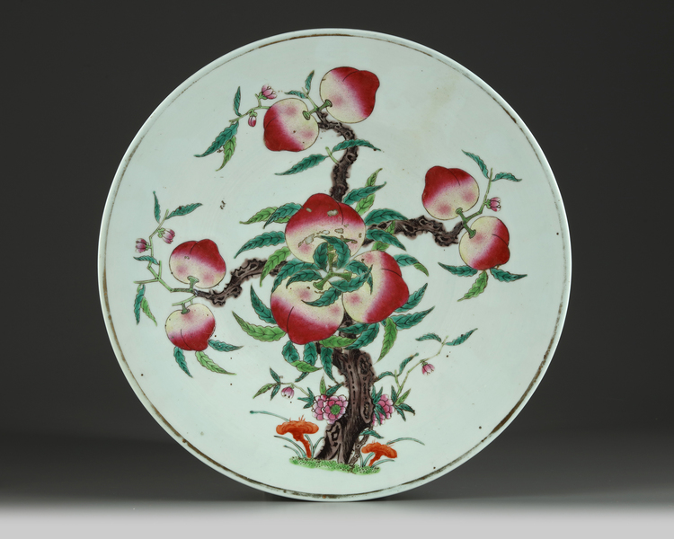A Chinese famille rose 'nine peaches' charger