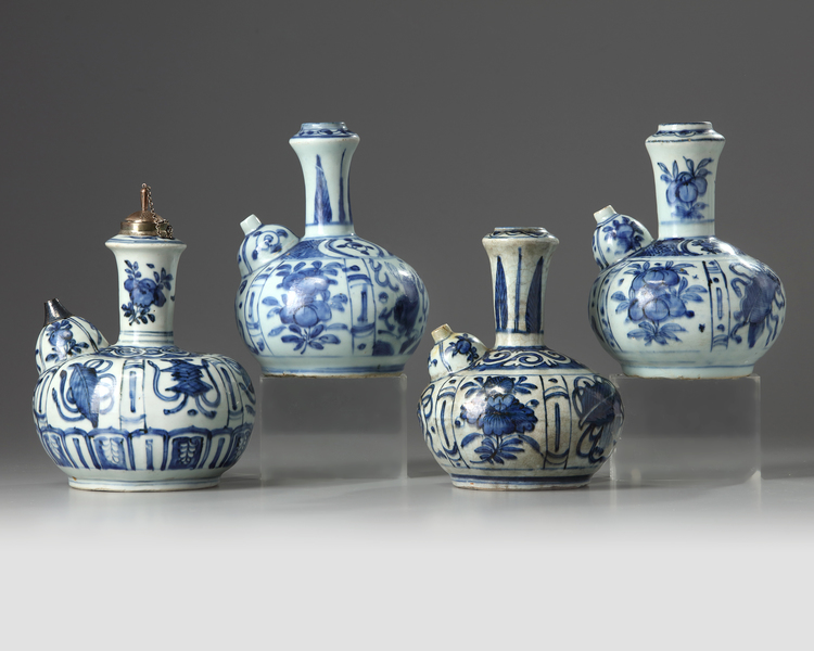 Four Chinese blue and white 'Kraak porcelain' kendi