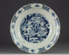 A CHINESE BLUE AND WHITE ZHANGZHOU 'SWATOW 'TWIN DEEAR' CHARGER, 16TH-17TH CENTURY