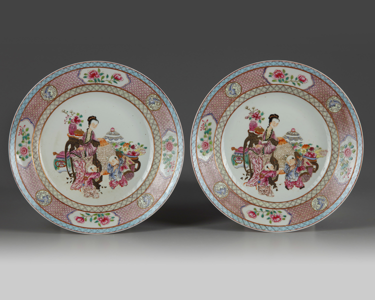 A PAIR OF CHINESE RUBY-BLACK 'LADY AND BOYS' DISHES, 20TH CENTURY