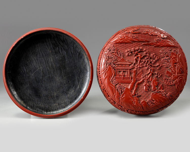 A CHINESE CINNABAR LACQUER BOX 