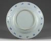 A Chinese imari 'La Dame au Parasol' plate