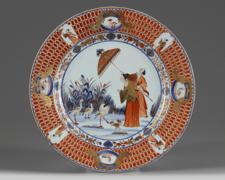 A Chinese imari 'La Dame au Parasol' plate