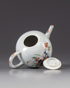 A Chinese famille verte teapot