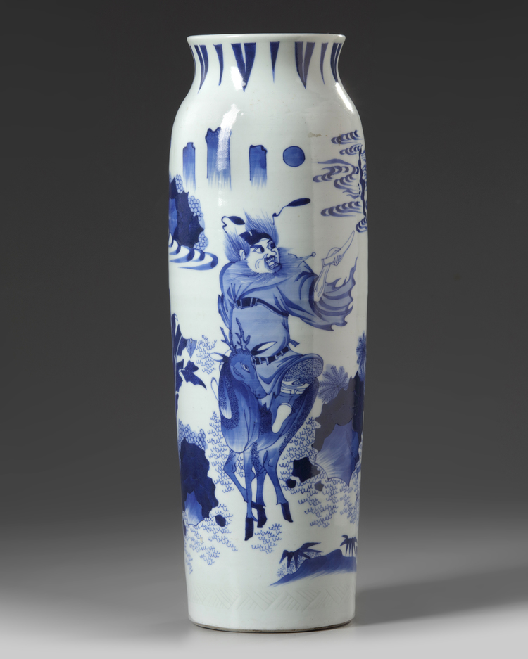 A Chinese blue and white sleeve vase