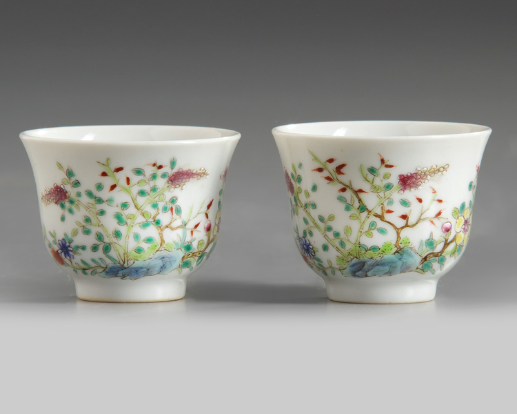 TWO SMALL CHINESE FAMILLE ROSE CUPS