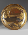 A LARGE JAPANESE GILT AND LACQUER RELIF FISH CHARGER, MEIJI PERIOD (1868-1912)