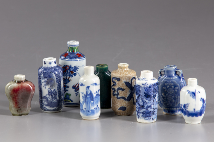 NINE CHINESE PORCELAIN SNUFF BOTTLES,19TH CENTURY