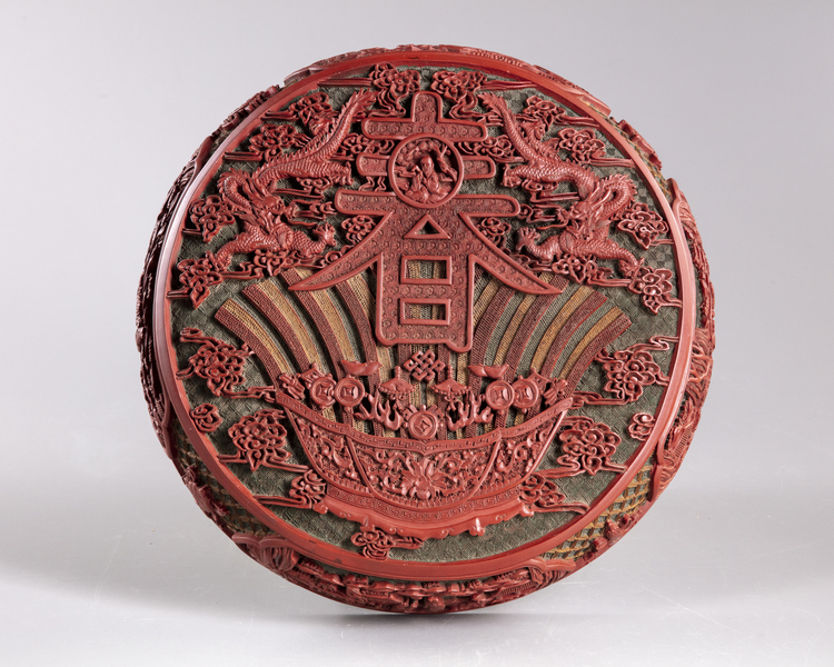 A Chinese three coloured lacquer 'chun' box and cover