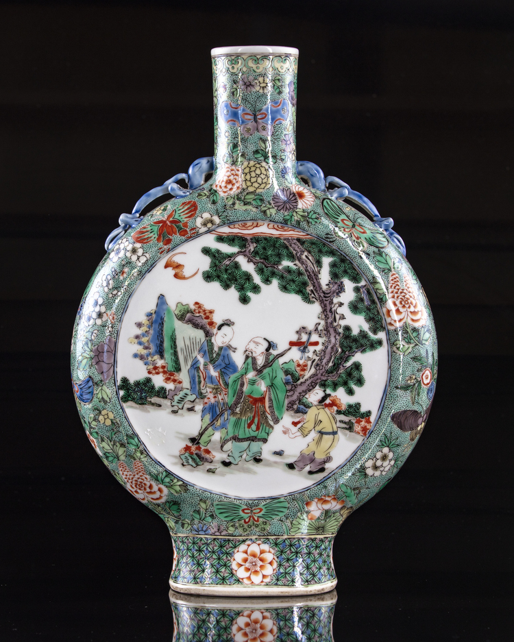 A Chinese famille verte moonflask