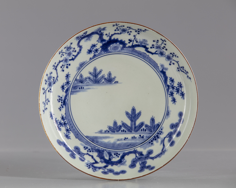 A Japanese blue and white Kakiemon dish