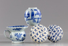 Four Chinese blue and white objects