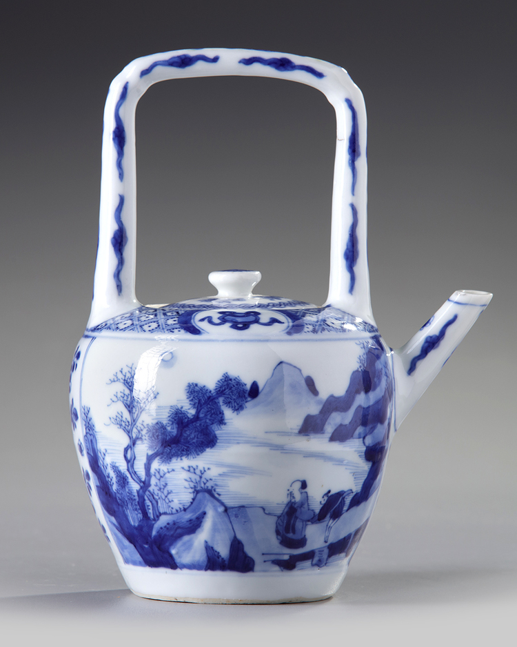 A Chinese blue and white 'scholars' teapot