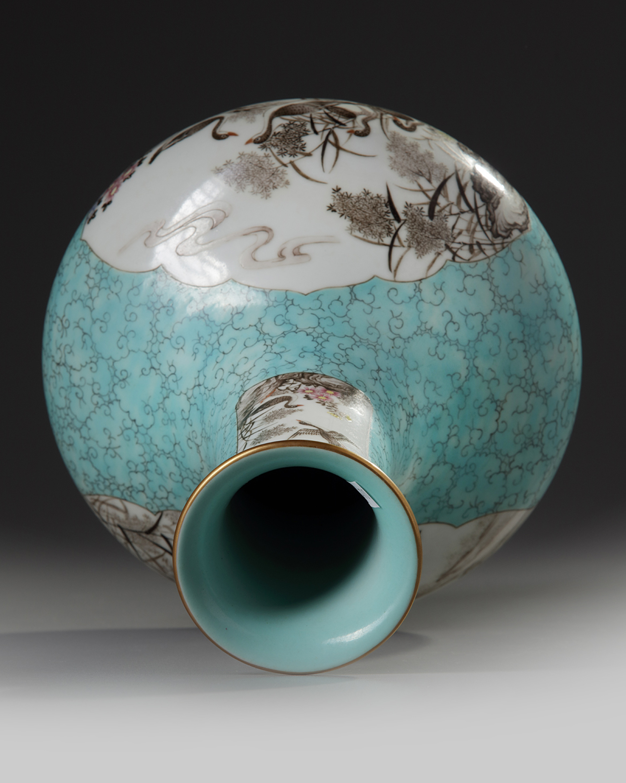 A Chinese porcelain bottle vase