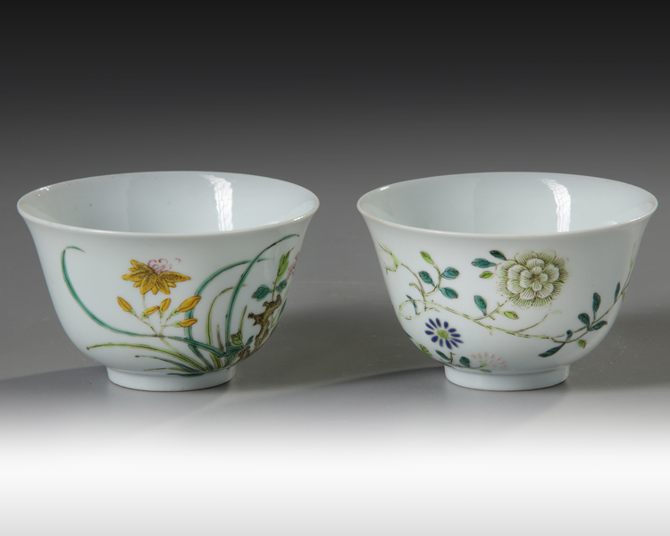A pair of small Chinese famille rose bowls
