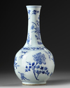 A CHINESE BLUE AND WHITE BOTTLE VASE, TRANSITIONAL-STYLE, 19TH-20TH CENTURY