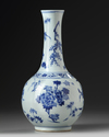 A CHINESE BLUE AND WHITE BOTTLE VASE, TRANSITIONAL-STYLE, 19TH-20TH CENTURY