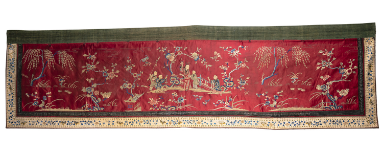 A CHINESE EMBROIDERED SILK PANEL, 19TH CENTURY