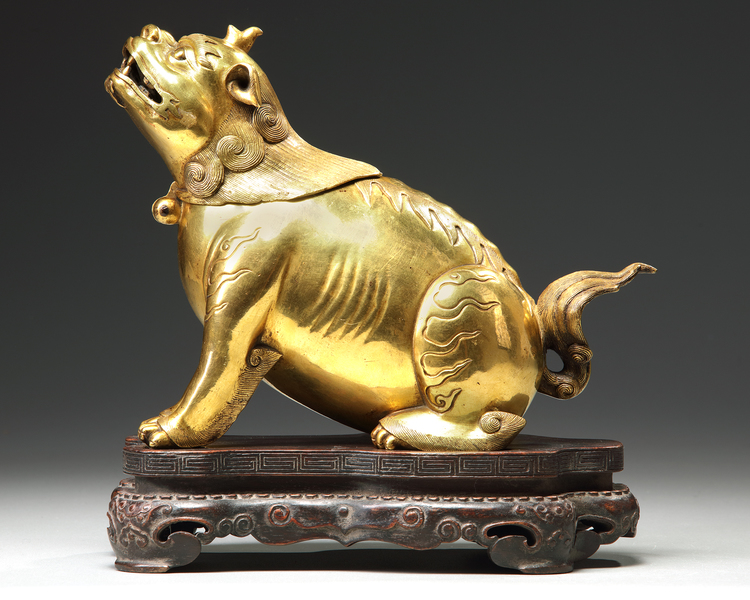 A CHINESE GILT BRONZE 'LUDUAN' CENSER