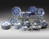 A GROUP OF THIRTY-TWO CHINESE BLUE AND WHITE WARES