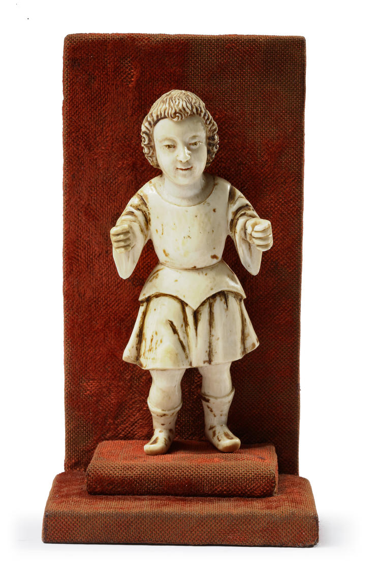 AN INDO-PORTOGUESE CARVING OF INFANT JESUS AS KRISHNA, GOA, 17TH-18TH CENTURY