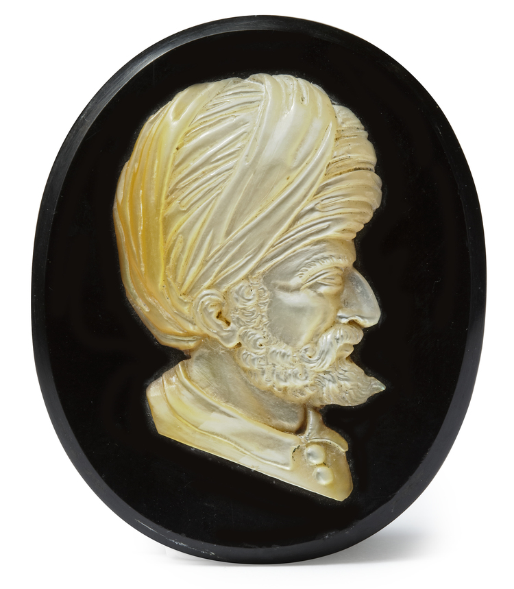 A MOTHER-OF-PEARL CAMEO CARVING OF BARBAROSSA,ITALY, POSSIBLY VENICE 18TH-19TH CENTURY