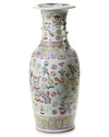 A LARGE CHINESE FAMILLE ROSE 'HUNDRED ANTIQUES' VASE, 19TH CENTURY