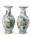 A PAIR OF CHINESE FAMILLE VERTE VASES, CHINA,19TH-20TH CENTURY