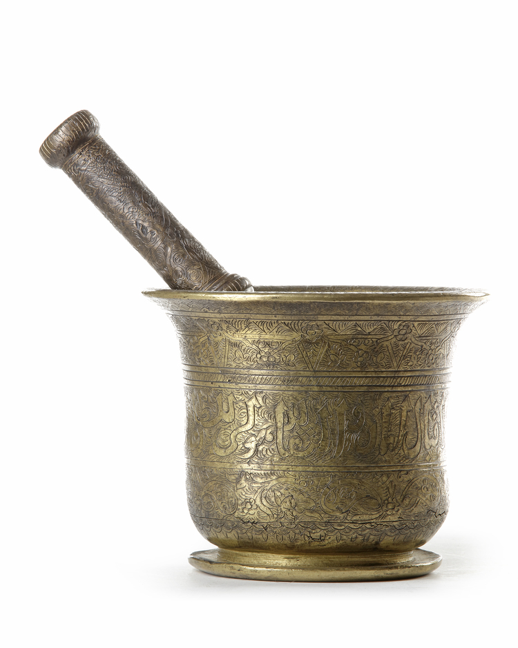 A MAMLUK BRONZE PESTLE AND MORTAR, EGYPT OR SYRIA, 16TH17TH CENTURY