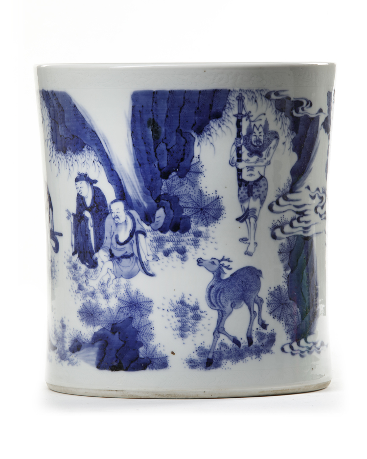 A CHINESE BLUE AND WHITE BRUSH POT, CHINA, 20TH CENTURY