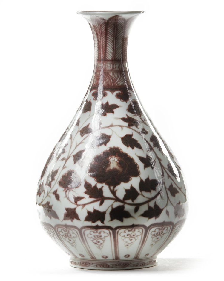 A CHINESE COPPER-RED GLAZED PEAR-SHAPED VASE, CHINA, QING DYNASTY (1644-1911)