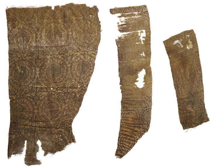 A SET OF THREE ILKHANID SILK LAMPAS TEXTILE FRAGMENTS, CENTRAL ASIA, 13TH-14TH CENTURY