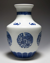 A CHINESE BLUE AND WHITE PHOENIX VASE, CHINA, 19TH-20TH CENTURY