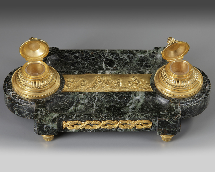 AN 'EMPIRE STYLE' INKWELL IN GILT BRONZE,  19TH CENTURY
