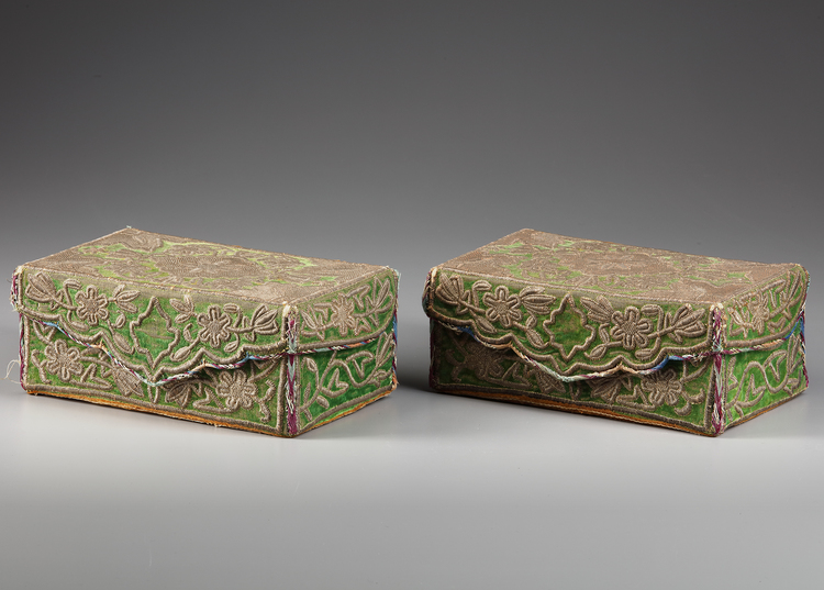 A PAIR OF OTTOMAN METAL-THREAD EMBROIDERED VELVET BOXES, TURKEY, 19TH CENTURY