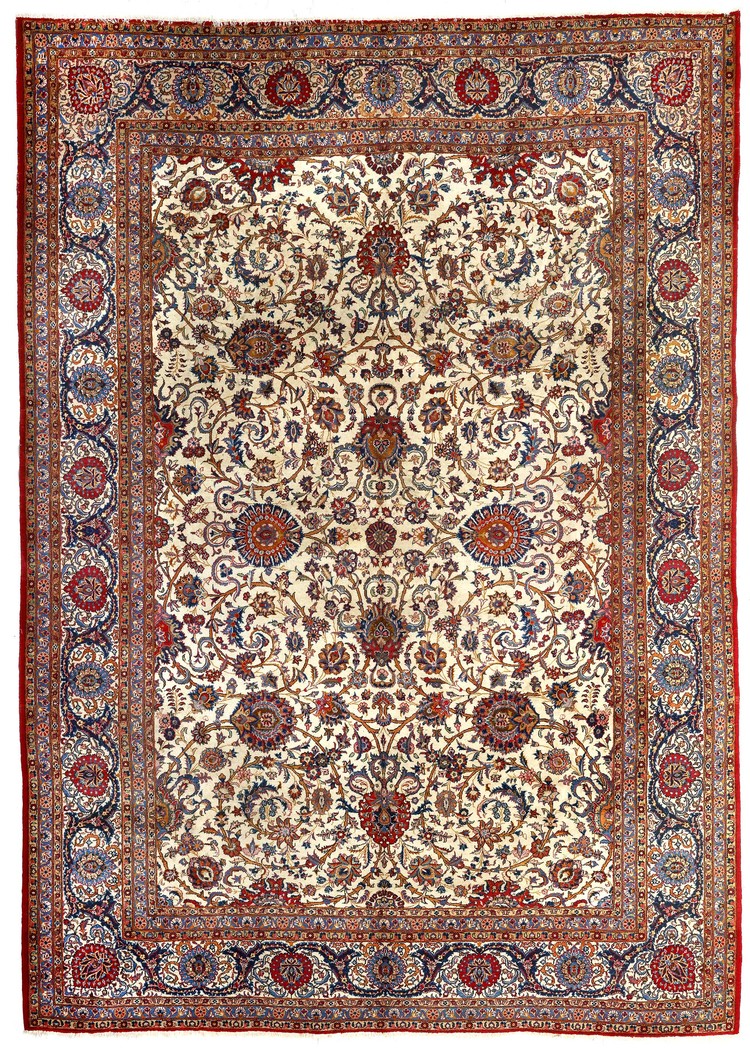 A KASHAN CARPET, CIRCA 1920