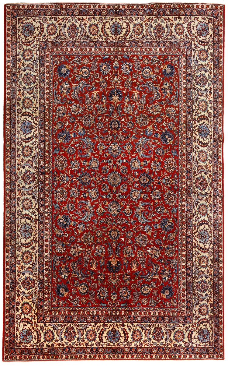 AN ISFAHAN CARPET, CIRCA 1920