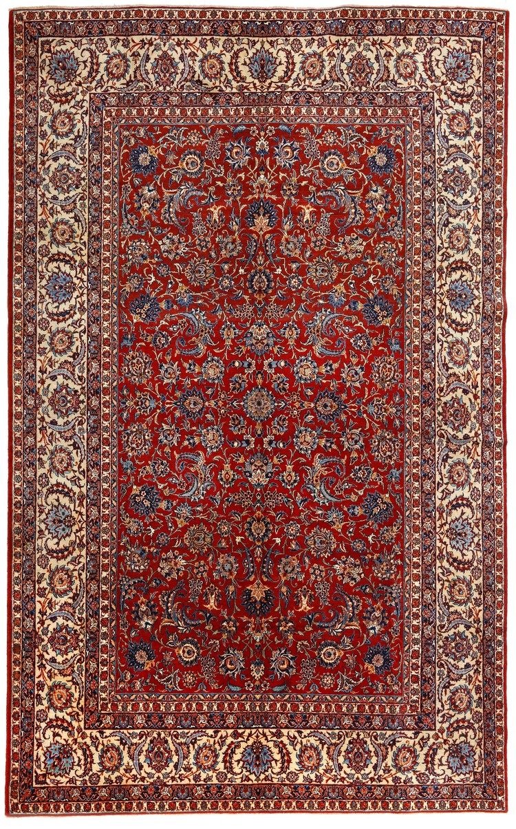 AN ISFAHAN CARPET, CIRCA 1920