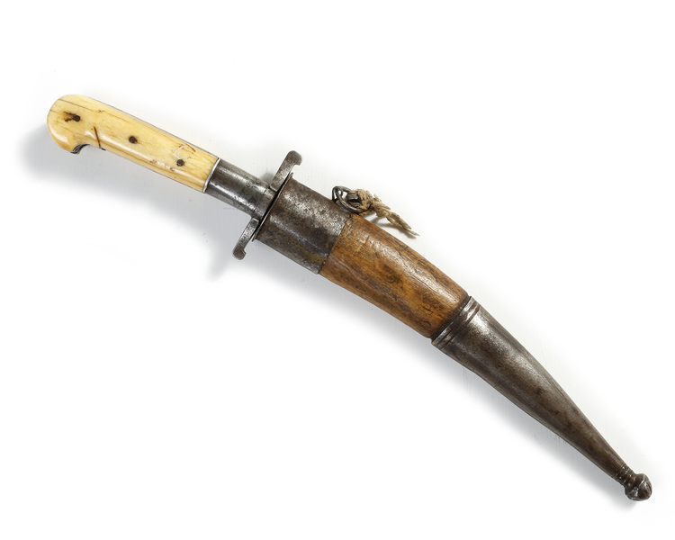 A PERSIAN QAJAR DAGGER (KHANJAR), 19TH CENTURY